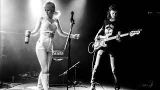 Amyl And The Sniffers  Big Dreams [upl. by Nwahser]