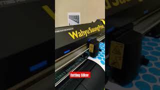 Cutting Stiker mesin graphtec cutting plotter ce700060 shorts graphtec indonesia tenggarong [upl. by Nnyleitak]