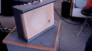 Vintage Silvertone 1433 Tube Guitar Combo Amplifier [upl. by Anaela548]