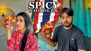 NASHTY MAI SPICY NOODLES KHANI PARI 🥵 [upl. by Ludlew]