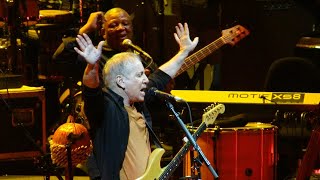 Paul Simon Live 2014 🡆 Kodachrome ⬘ Gone at Last 🡄 Feb 8 2014  Houston Tx [upl. by Chico163]