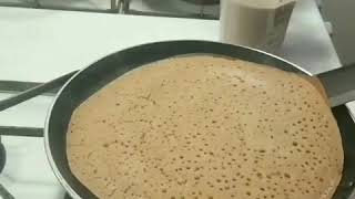 Injera  Ethiopian flatbread making cookingwith Tomato Beef Berbere injera ethiopian berbere [upl. by Lugo]