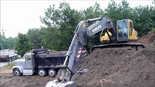 Volvo EC210 Excavator Rocking Out Trucks [upl. by Bore]