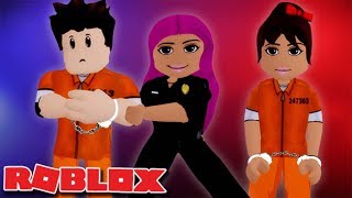 POLICE TRAINING WITH AMBERRY AND RICHICKEN  Flee The Facility  Roblox [upl. by Eyllib]