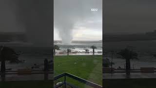 El espectacular tornado que ha pillado por sorpresa a los vecinos de Isla Cristina [upl. by Puett]