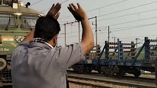 Railway pointsman work  Railway mein pointsman kaise kaam karte hain  Railway Group D Work [upl. by Nnaytsirk666]