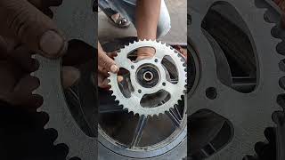 TVS Apache RTR 160 spocket fitting aap sabhi bhaiyon ko good shorts ytshorts rajuautogarage [upl. by Novyar972]