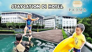 Matthew Staycation di HOTEL PADMA BANDUNG  Super Seru [upl. by Kcirederf]