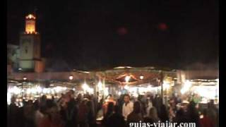 Ambiente nocturno en Plaza Jemaa El Fna de Marrakech  Jemaa El Fna Square in Marrakech at night [upl. by Longfellow]