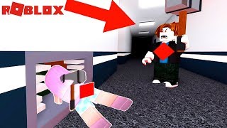 Roblox MEU PAI MARRETÃO QUER ME PEGAR Flee The Facility [upl. by Andra]