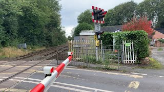 Nantwich Shrewbridge Road Level Crossing  Cheshire [upl. by Lrig]