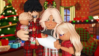 🎄Lilys First Christmas🎅 Berry Avenue Family Roleplay👪 [upl. by Haggai]