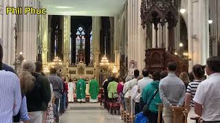 Part 2  Couronnée détoiles  Nous te saluons ô toi Notre Dame French Catholic Sing  Lille France [upl. by Yelhs523]