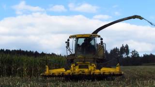 New Holland FR600 [upl. by Aissac]