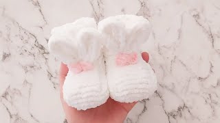 TAVŞAN KULAKLI PELUŞ PATİK YAPIMI 🐰 [upl. by Enaitsirhc]