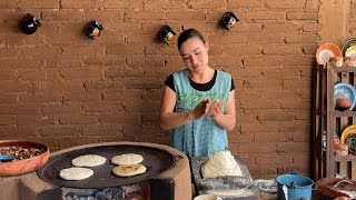 Gorditas de Carnitas Michoacanas La Cocina En El Rancho [upl. by Vivianna]