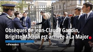 Obsèques de JeanClaude Gaudin Brigitte Macron est arrivée à La Major [upl. by Winther]