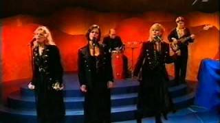 Ainbusk Singers  Varje Steg Du Tar Live Rena Rama Sanningen 1993avi [upl. by Revlys268]