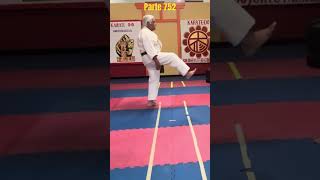 752En clase de karate karate artemarcial martialarts karatekid defensa [upl. by Dita]