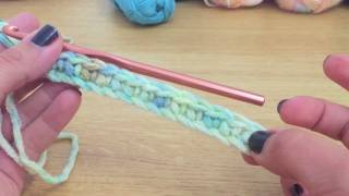 Crochet pour débutant video 1 tutoriel simple facile et rapide [upl. by Lerad]