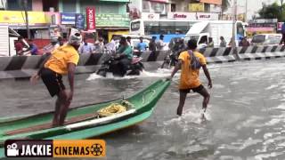 Chennai Velachery Road Flooded due to heavy Rain  Boats amp Buses on Road [upl. by Annij]