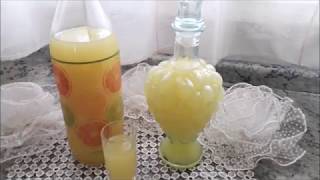 Limoncello o limoncino [upl. by Sucramal]