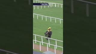 Galopin Des Champs wins the Savills Chase horse horseracing racingtv sport britishhorseracing [upl. by Bronk]