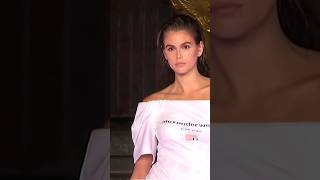 Kaia Gerber walking for Alexander wang ss20 model viral [upl. by Ikin]