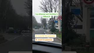 La vitesse est limite à 30KmH automobile codedelaroute autoquiz quizz vehicule [upl. by Lexi950]