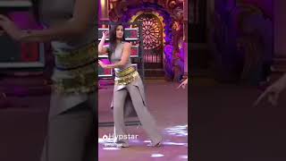 Katrina Kaif and Vicky Kaushal Dance in Event wins Internet  Katrina amp Vicky Dance Performance [upl. by Ramsey]