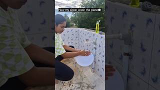 How my sister wash the plate 🍽 😱TomampJerry 😩DiyaIshwarya shorts viralvideo [upl. by Flavia]