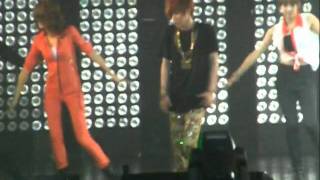 fancam 110610 SHINee Taemin  Dance Battle  SM TOWN in Paris [upl. by Charpentier]