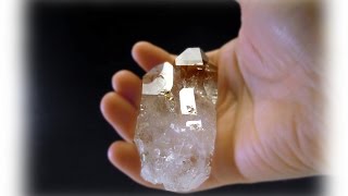 Gros quartz diamant jumeaux et fenêtré elestial de 554 carats  Minéraux Cristal [upl. by Lalise]