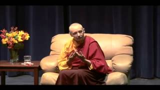 Tendências infantis que nos impedem de viver o presente  Jetsunma Tenzin Palmo [upl. by Keller]