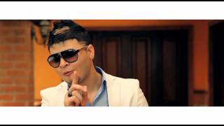 Farruko HOLA BEBA Video Oficial [upl. by Cooperman]