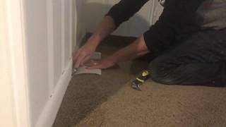 How to stretch and trim carpet carpettoolzcom [upl. by Lacefield]