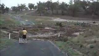 Kellick Creek Flash Flood 10th Feb 2007 [upl. by Sacttler]