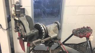 Ridgid 300 Pipe Threader and Victaulic Roll Groover [upl. by Viki]