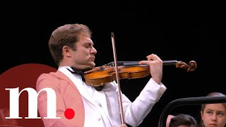 Renaud Capuçon with Jaap van Zweden  Mendelssohn Violin Concerto No 2 EXTENDED VIDEO [upl. by Kennett]