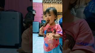 Makan Es Krim Sedaappp [upl. by Deva]