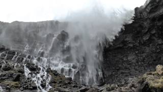 Färöer  Wind und Wasser  Am Fossá bei Sturm [upl. by Atinob51]