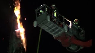 Großeinsatz Feuerwehr Essen  Feuer in größtem Kirchturm der Stadt [upl. by Hermon]