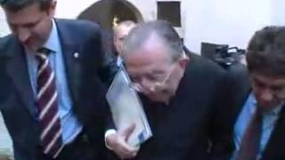 Scusi senAndreotti lei è mafioso Piero Ricca [upl. by Akenahc934]