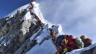 Bergsteiger warnen vor „Todesrennen“ am Mount Everest durch Massenbesteigungen [upl. by Dunton167]