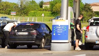 Prix du carburant  à Villeurbanne les habitants profitent de lessence à prix coûtant [upl. by Elleuqar]