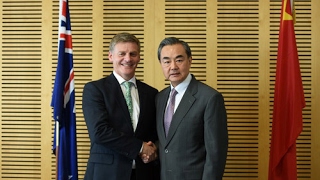 Chinese FM Wang Yi meets New Zealand PM Bill English [upl. by Breanne]