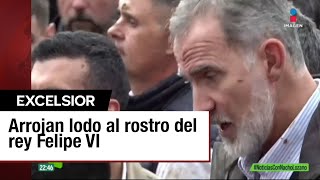 Insultan y lanzan lodo al rey de España durante su visita por las inundaciones en Valencia [upl. by Ileane]