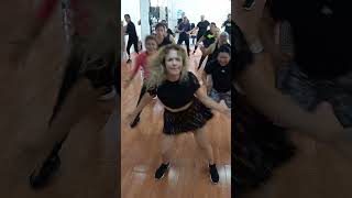 La chancleta  Carin Leon Chimbala y Carlos Vives Zumba [upl. by Kurtzig]