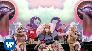 きゃりーぱみゅぱみゅ  つけまつける  Kyary Pamyu Pamyu  Tsukematsukeru [upl. by Micheal]