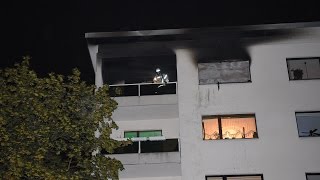 Berlin Eine Tote bei Wohnungsbrand in Reinickendorf [upl. by Irvine]